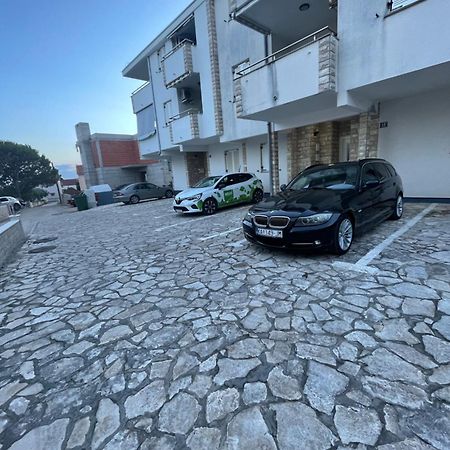 Ferienwohnung Melani*** Novalja Exterior foto