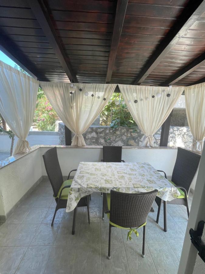 Ferienwohnung Melani*** Novalja Exterior foto