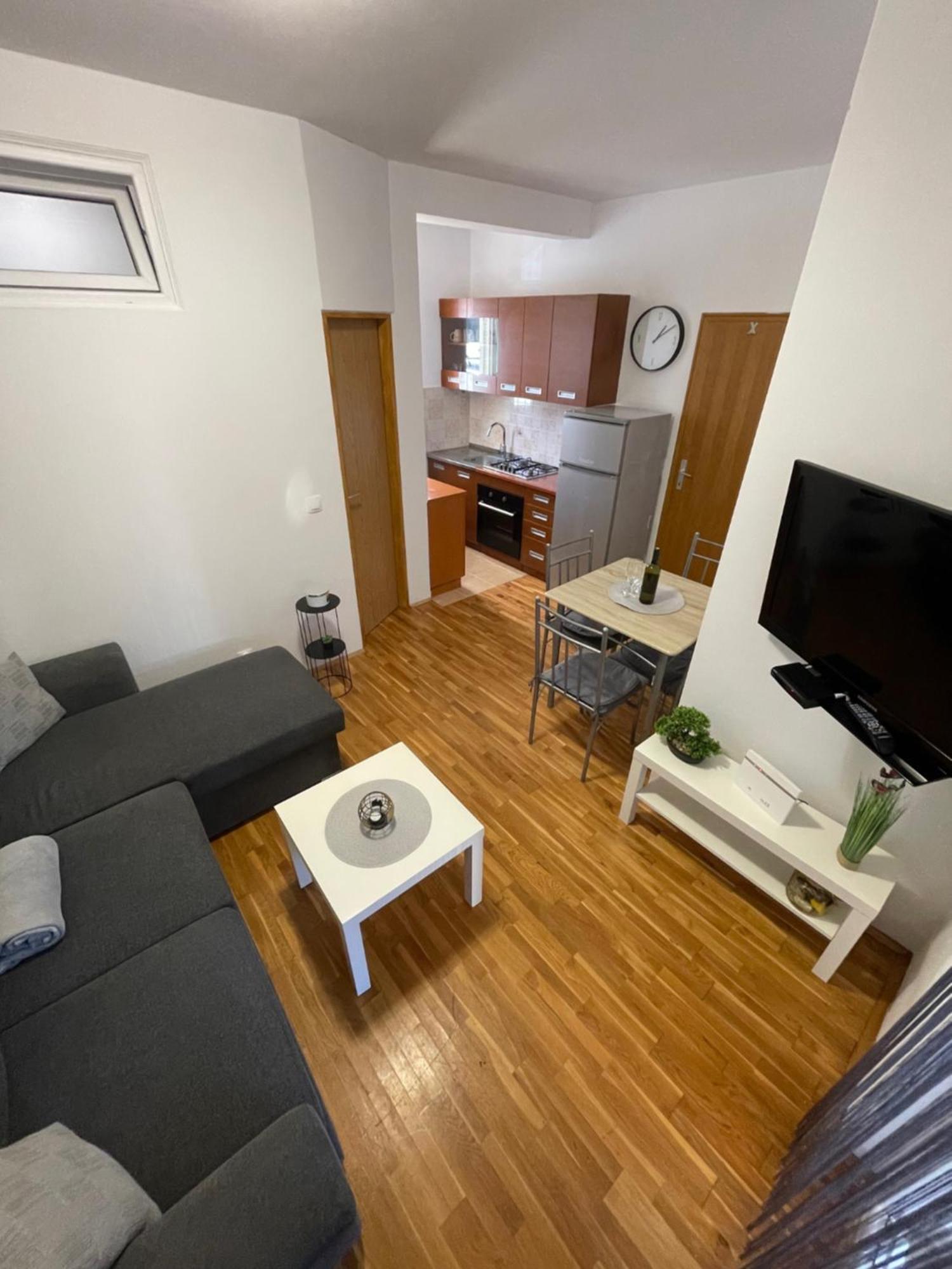 Ferienwohnung Melani*** Novalja Exterior foto